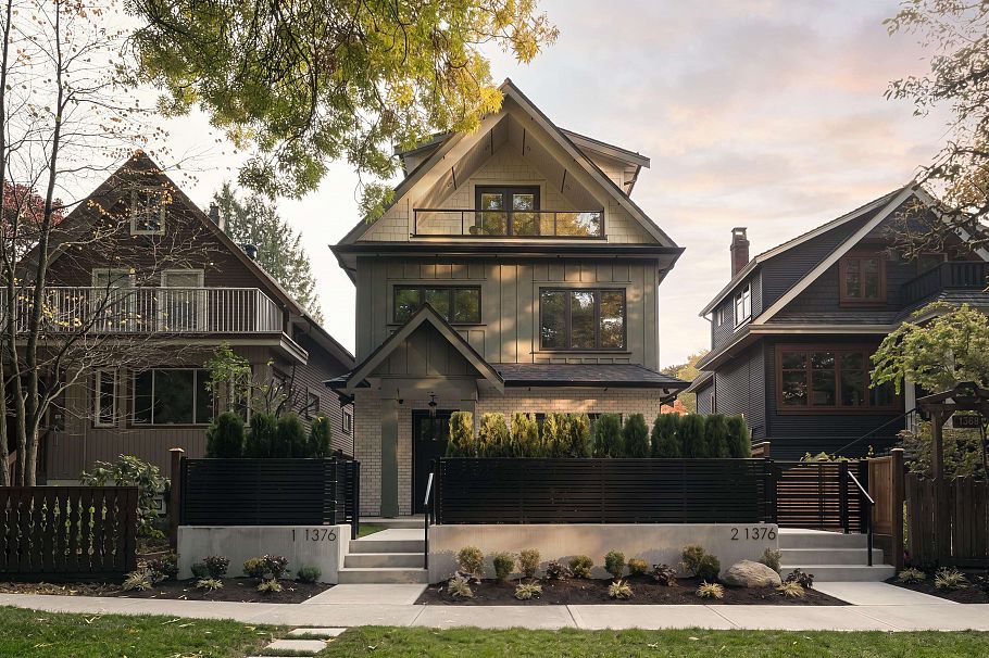 1 1376 E 11th Avenue Vancouver, BC - 1