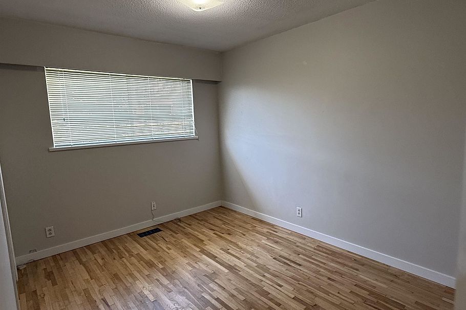 3466 E 2nd Avenue Vancouver, BC - 11