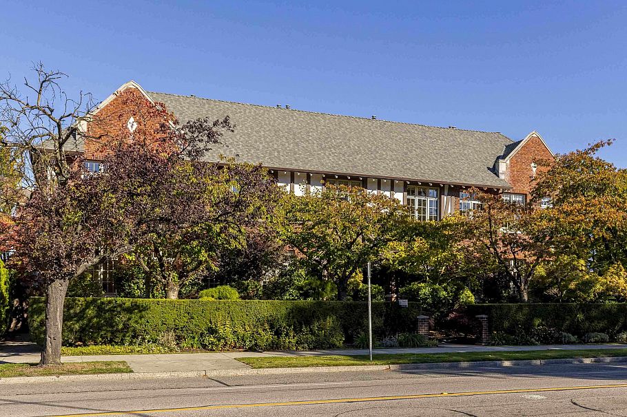 105 1811 W 16th Avenue Vancouver, BC - 25