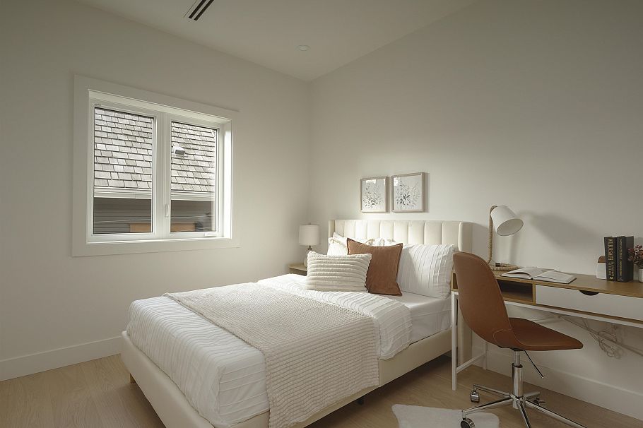 2 1376 E 11th Avenue Vancouver, BC - 14