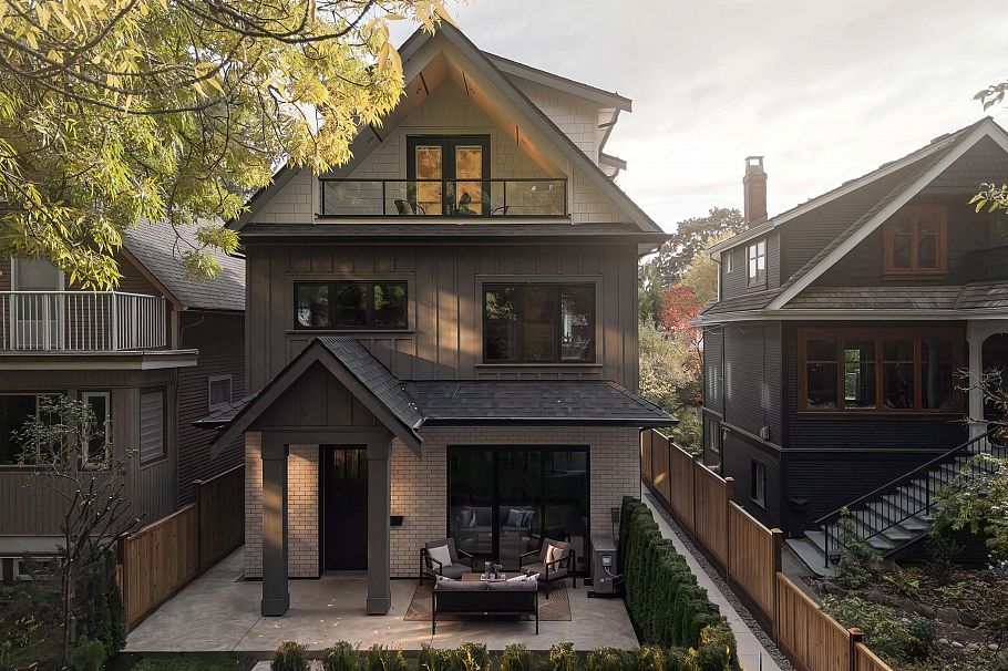 1 1376 E 11th Avenue Vancouver, BC - 29
