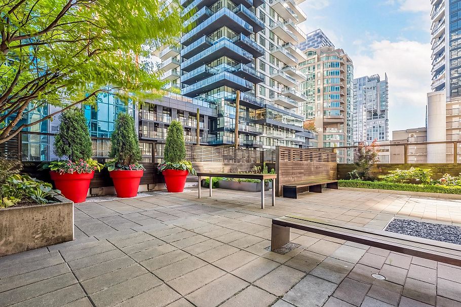 309 1308 Hornby Street Vancouver, BC - 19