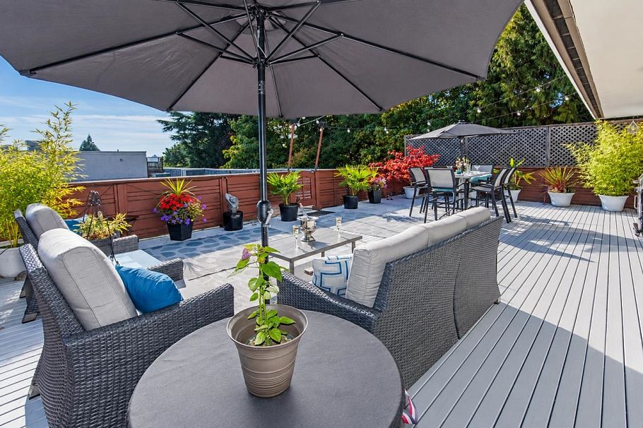 404 360 E 2nd Street North Vancouver, BC - 1