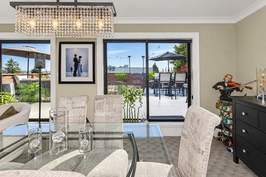 404 360 E 2nd Street North Vancouver, BC - 20