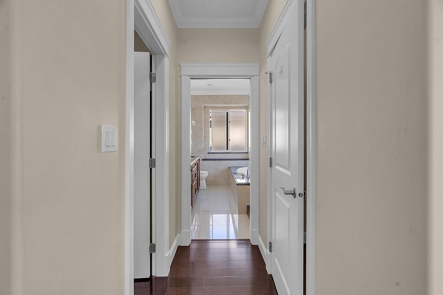 6830 Vivian Street Vancouver, BC - 21
