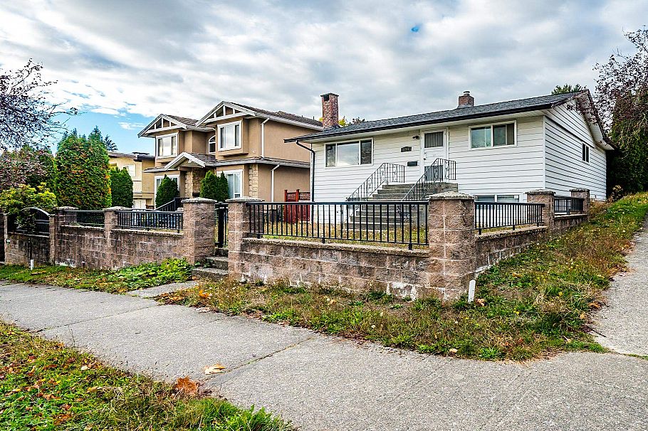 1791 E 64th Avenue Vancouver, BC - 31