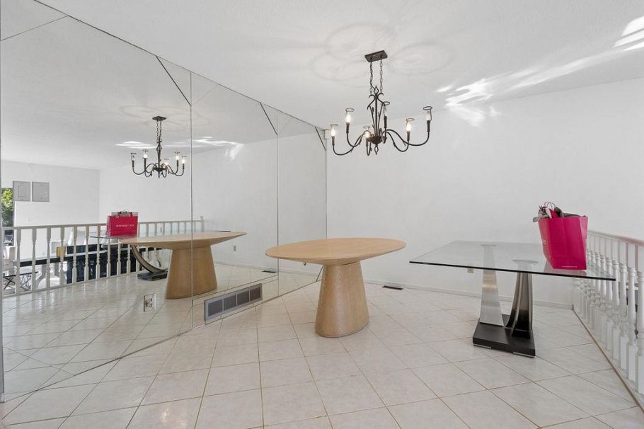 6566 Pinehurst Drive Vancouver, BC - 2