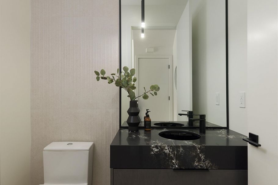 1 141 E 22nd Avenue Vancouver, BC - 15