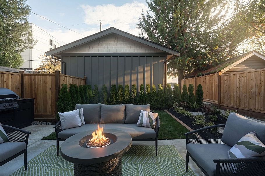 2 1376 E 11th Avenue Vancouver, BC - 26