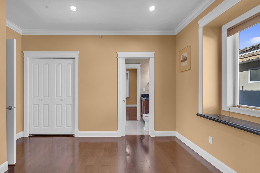 6830 Vivian Street Vancouver, BC - 26