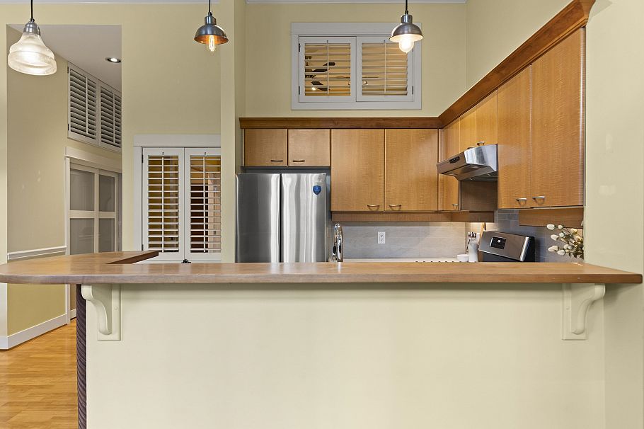 105 1811 W 16th Avenue Vancouver, BC - 22