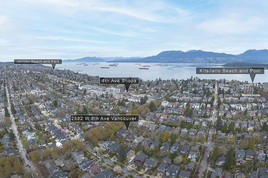 2582 W 6th Avenue Vancouver, BC - 2