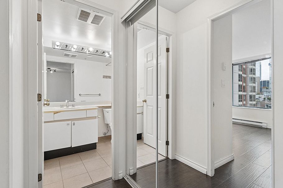 805 888 Hamilton Street Vancouver, BC - 20