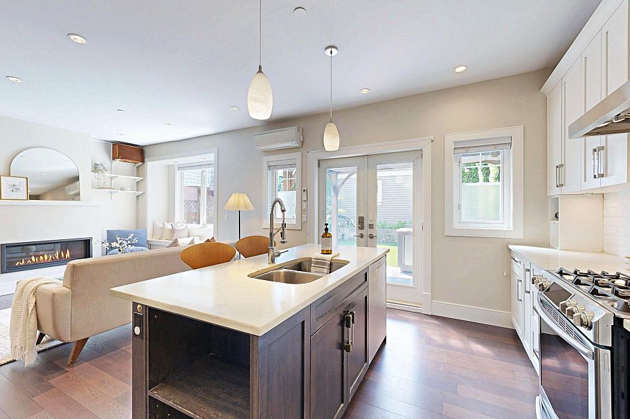 1338 E 23rd Avenue Vancouver, BC - 12