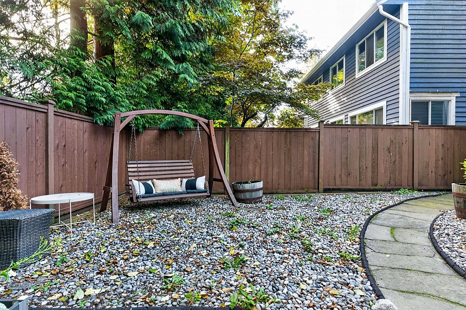 1150 Beaufort Road North Vancouver, BC - 27