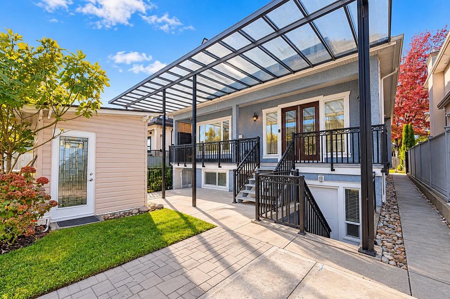 6830 Vivian Street Vancouver, BC - 31