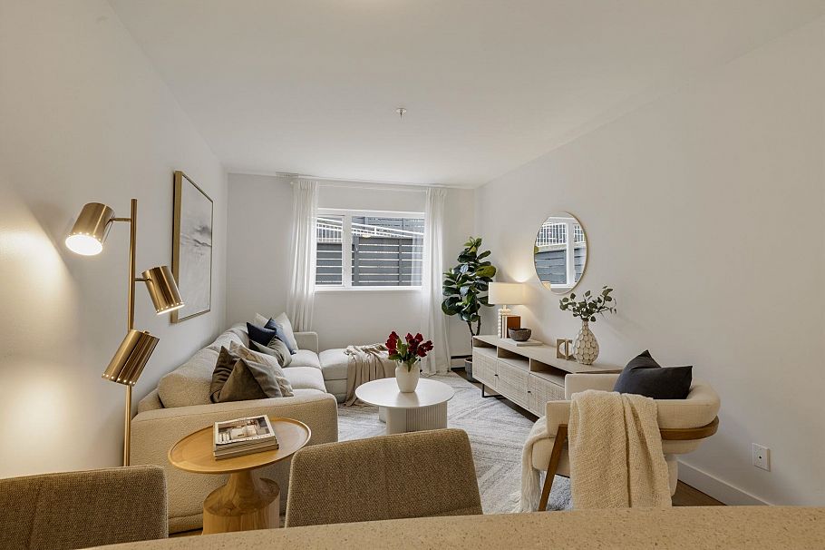 106 33 N Templeton Drive Vancouver, BC - 8
