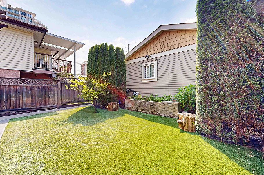 1338 E 23rd Avenue Vancouver, BC - 34
