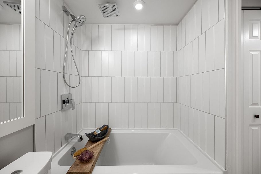 102 828 Gilford Street Vancouver, BC - 17