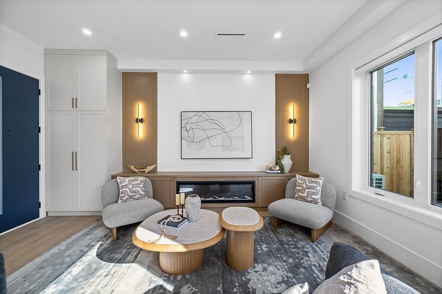 2 2710 Kitchener Street Vancouver, BC - 4