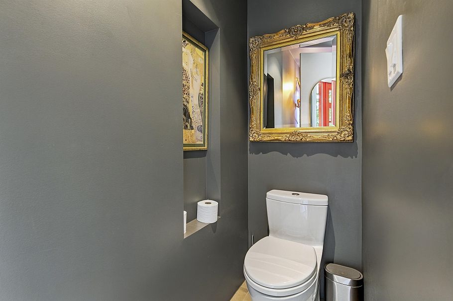 2505 Adanac Street Vancouver, BC - 13