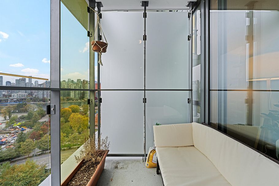 1601 1788 Columbia Street Vancouver, BC - 24