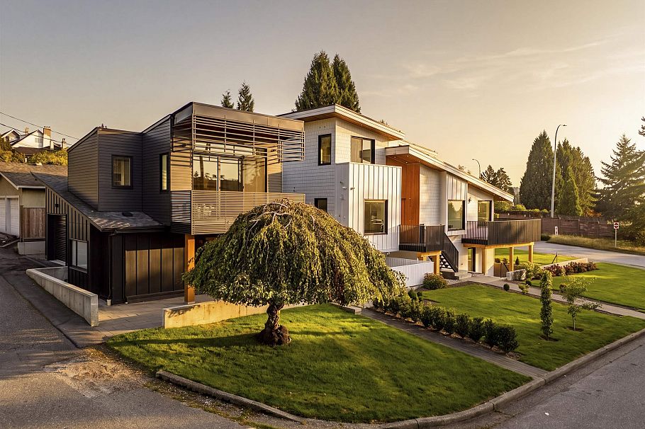 366 W 25th Street North Vancouver, BC - 39