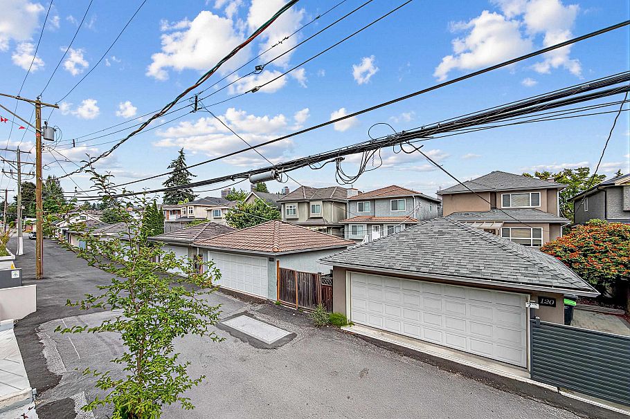202 6485 Manitoba Street Vancouver, BC - 31