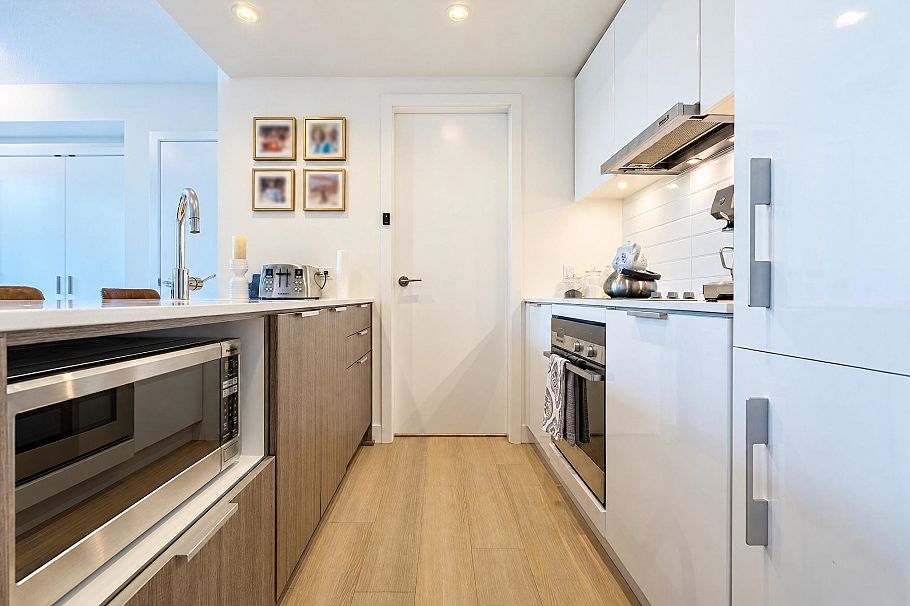 309 1308 Hornby Street Vancouver, BC - 3