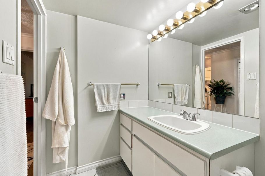 403 2024 Fullerton Avenue North Vancouver, BC - 18