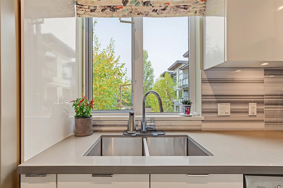 327 3138 Riverwalk Avenue Vancouver, BC - 11