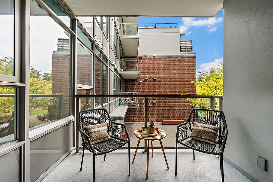 256 250 E 6th Avenue Vancouver, BC - 29