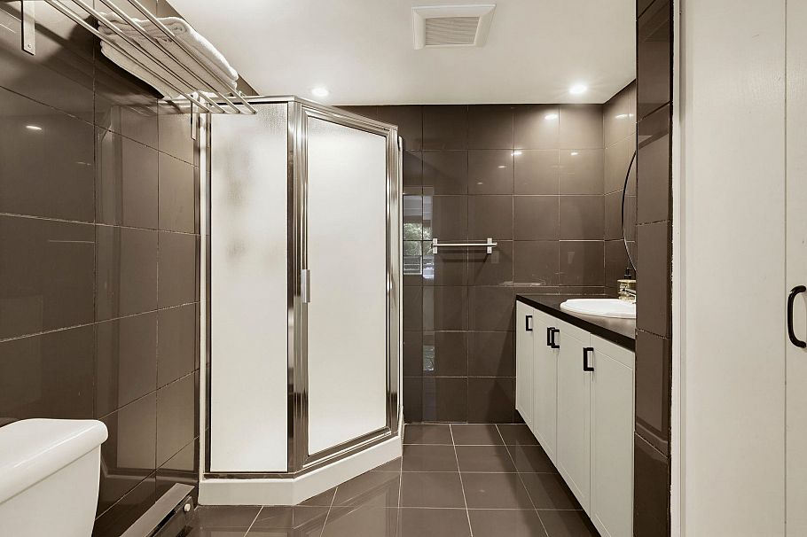 115 1890 W 6th Avenue Vancouver, BC - 20