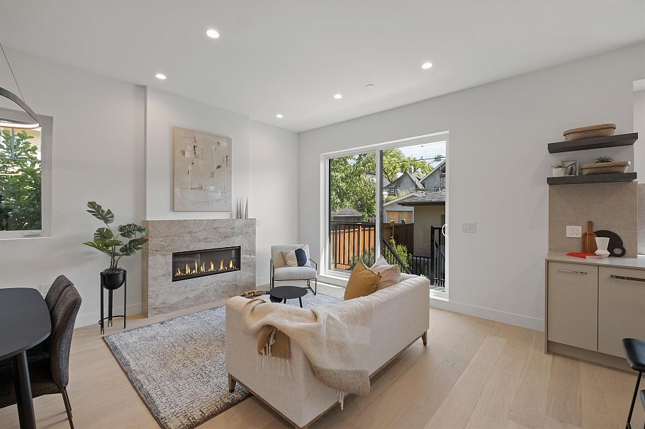 2236 E 5th Avenue Vancouver, BC - 17