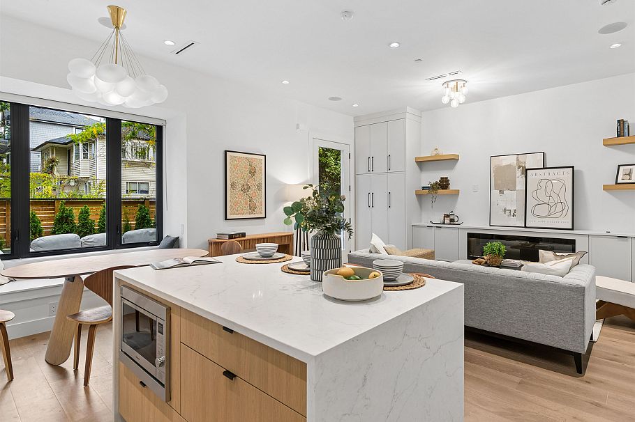 1 878 E 37th Avenue Vancouver, BC - 11