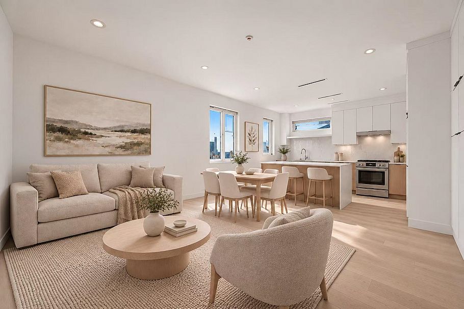 1378 E 62nd Avenue Vancouver, BC - 2