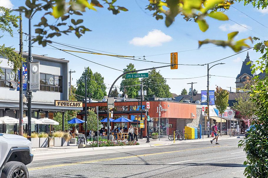 303 288 E 14th Avenue Vancouver, BC - 39