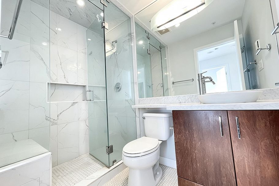 PH3 1050 Smithe Street Vancouver, BC - 29
