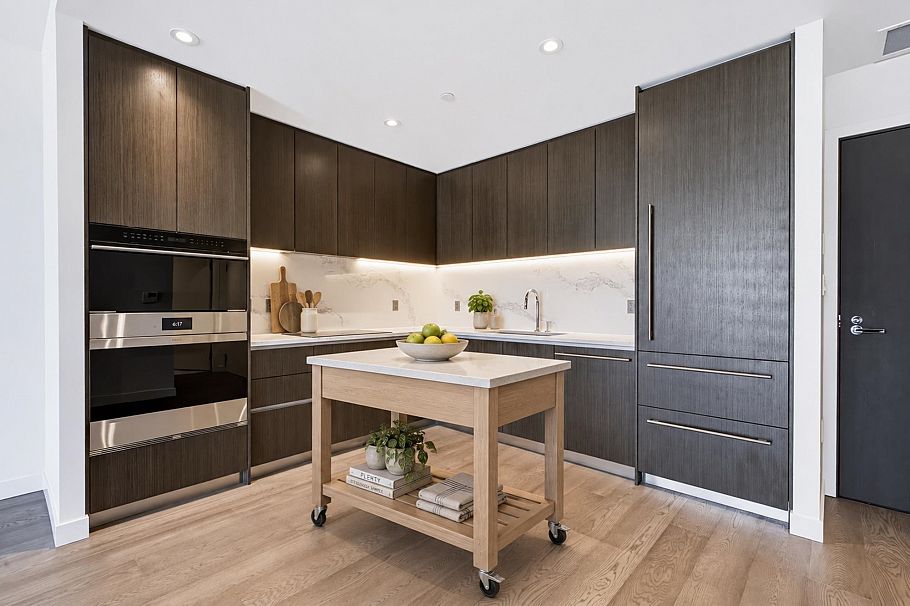 704 777 Harbour Way North Vancouver, BC - 10