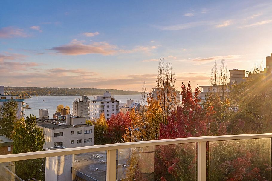 701 1345 Burnaby Street Vancouver, BC - 1