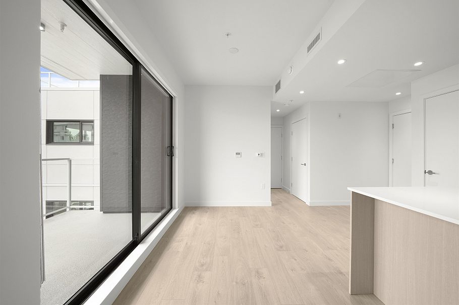 408 4928 Quebec Street Vancouver, BC - 4