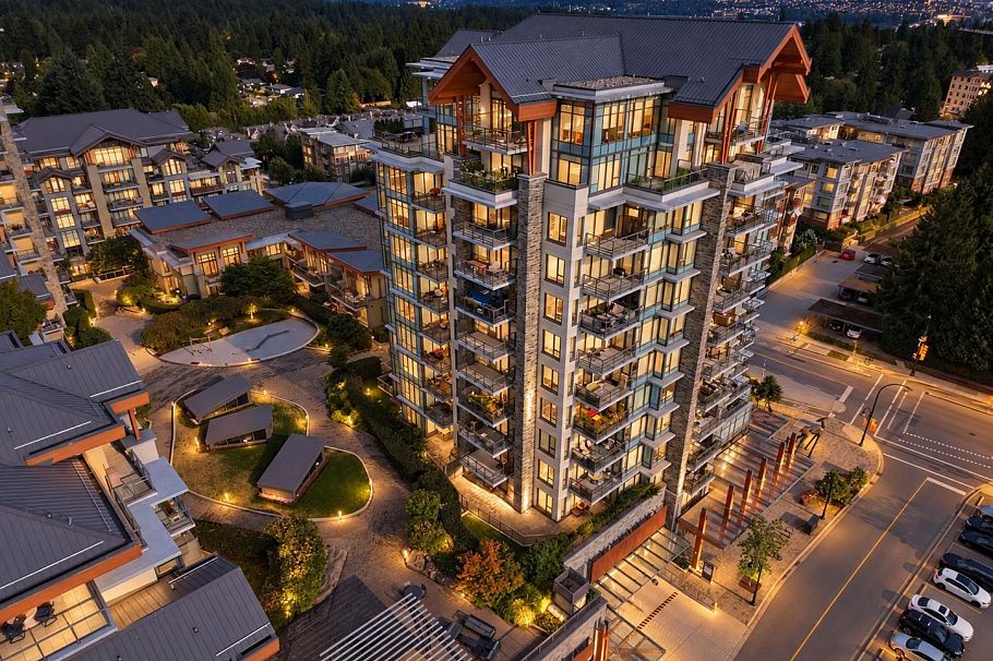 902 1210 E 27th Street North Vancouver, BC - 1
