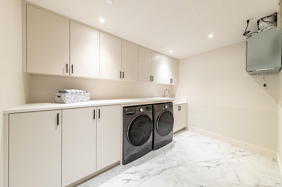 840 E 14th Street North Vancouver, BC - 35