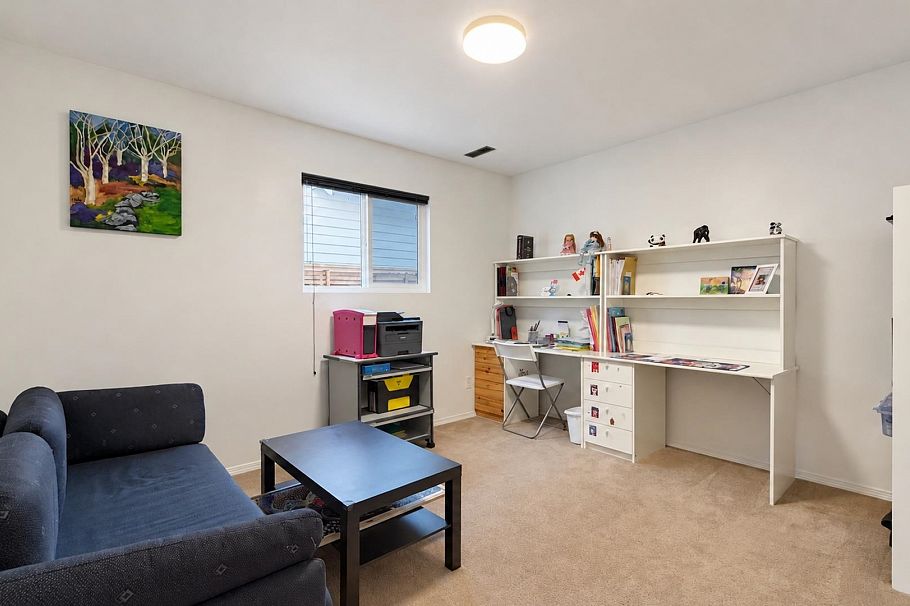 1643 Kerrstead Place North Vancouver, BC - 25