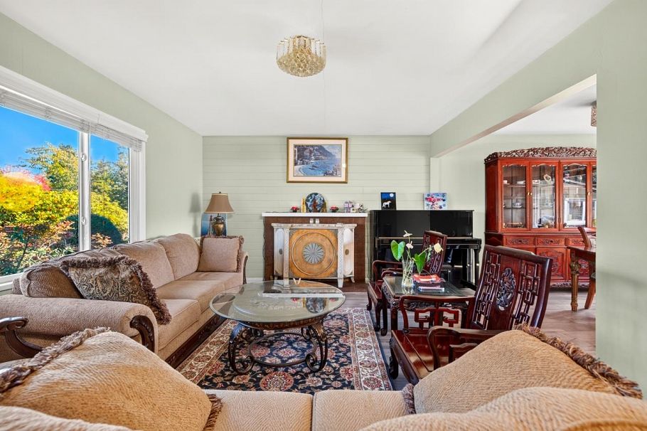 3232 W 16th Avenue Vancouver, BC - 8