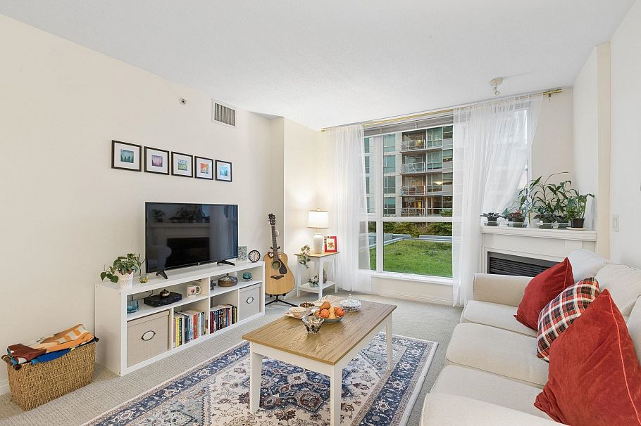 607 188 E Esplanade North Vancouver, BC - 10