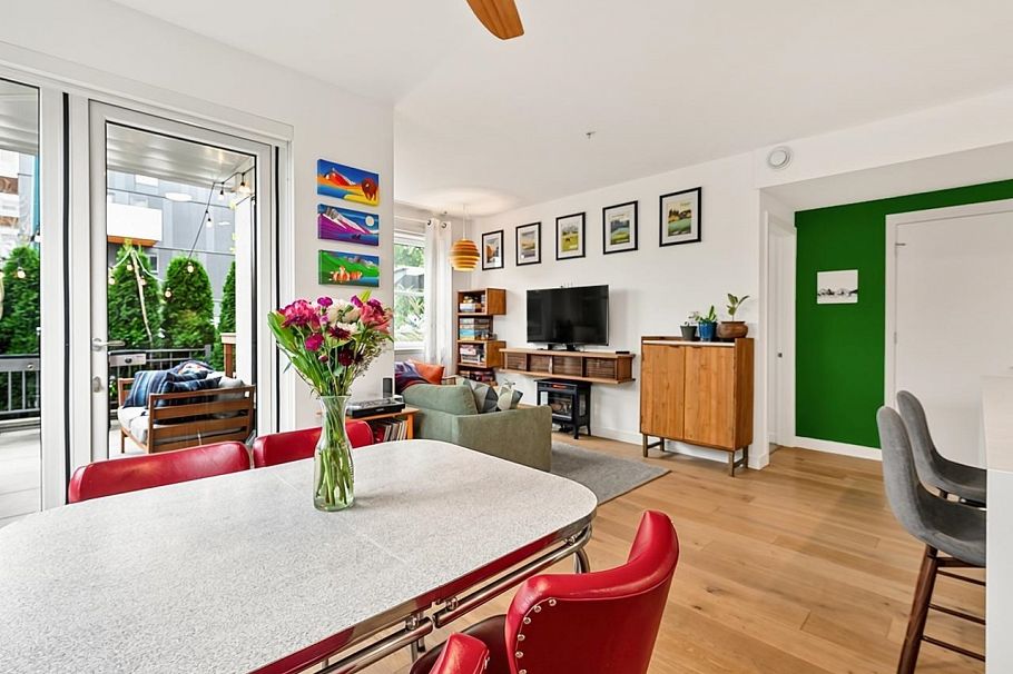104 108 E 35th Avenue Vancouver, BC - 18