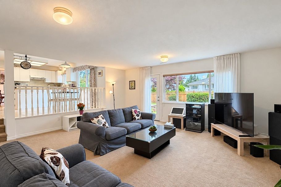 1643 Kerrstead Place North Vancouver, BC - 18