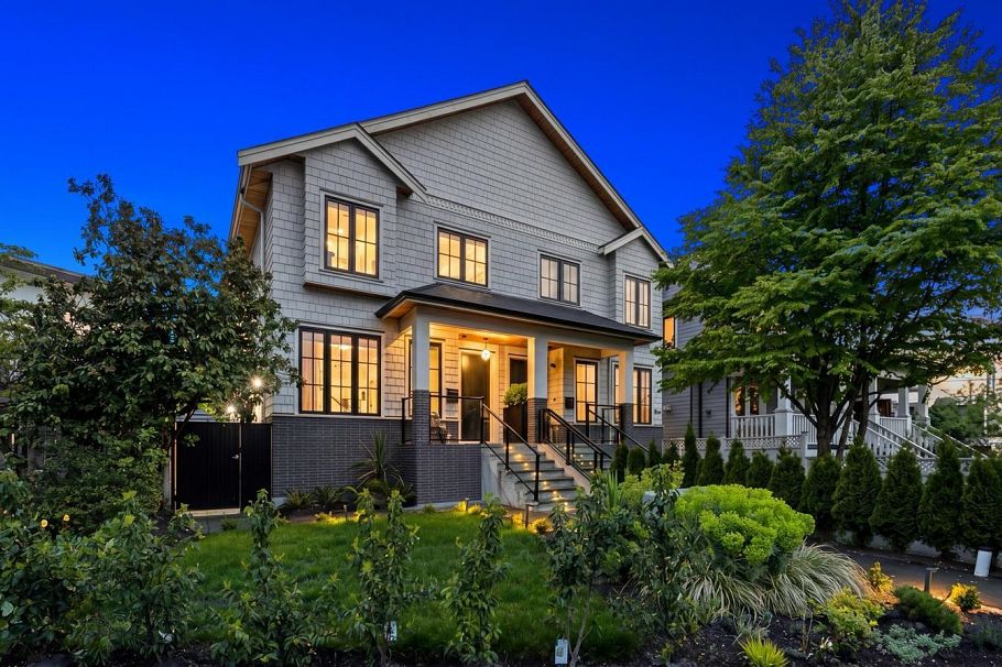 1440 E 17th Avenue Vancouver, BC - 1