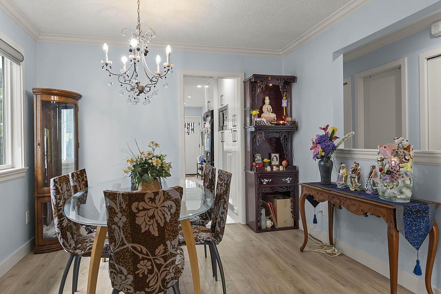 1827 E 40th Avenue Vancouver, BC - 10